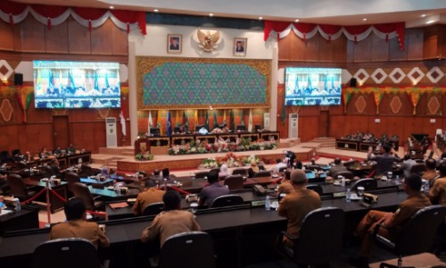  Sejumlah Anggota DPRD Riau Absen Saat Sidang Paripurna