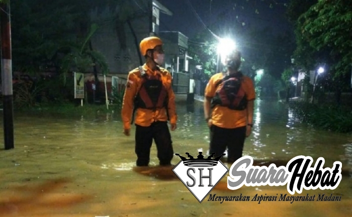 Banjir Mencapai Kedalaman Dibawah Satu Meter Di kabupaten Lebak 