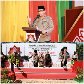 Wakapolri Komjen Gatot Edy Pramono Letakkan Batu Pertama Pembangunan Masjid Al Kastoeri Pekanbaru